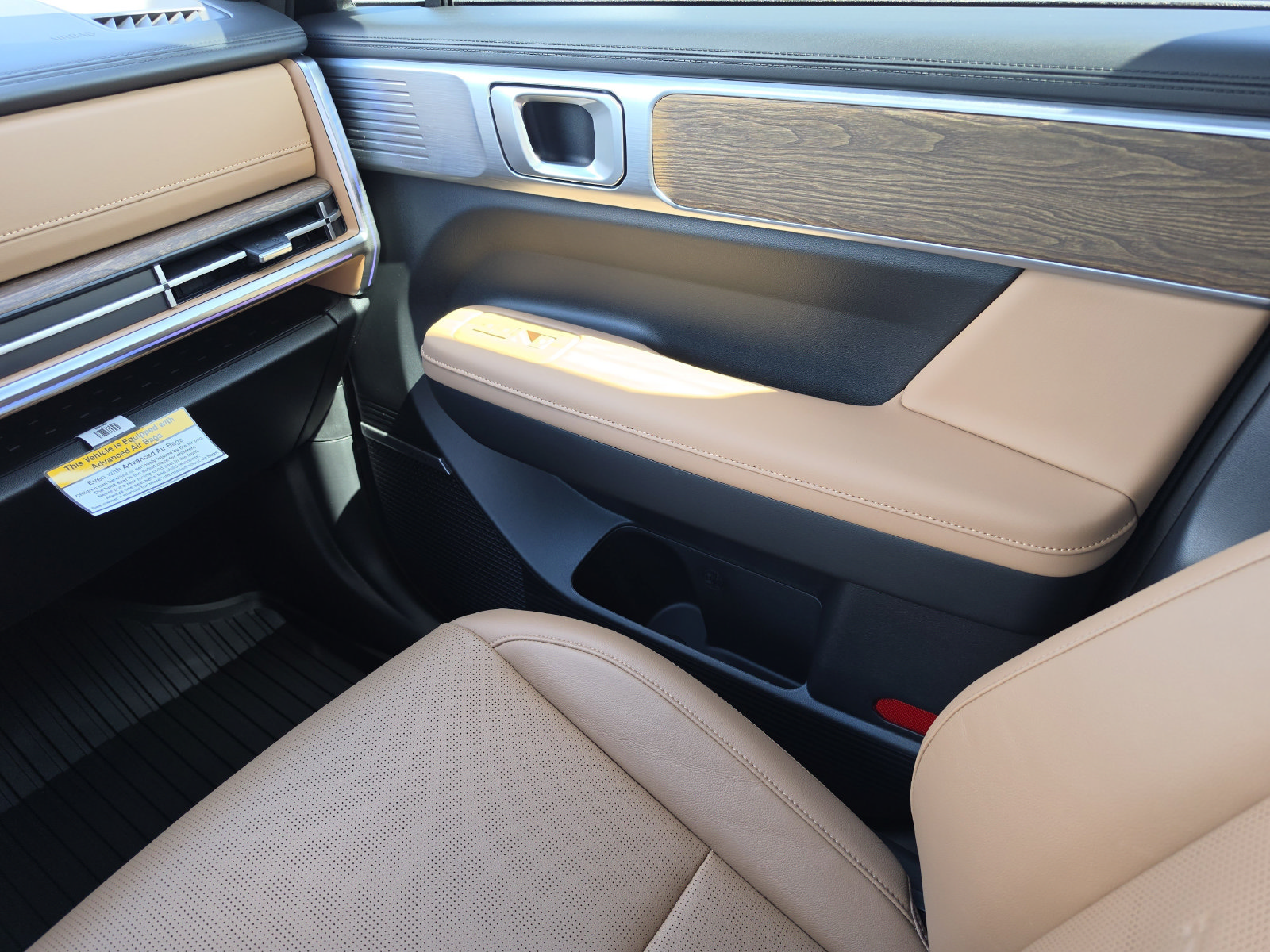 New 2027 Hyundai Santa Fe Limited FWD image 21