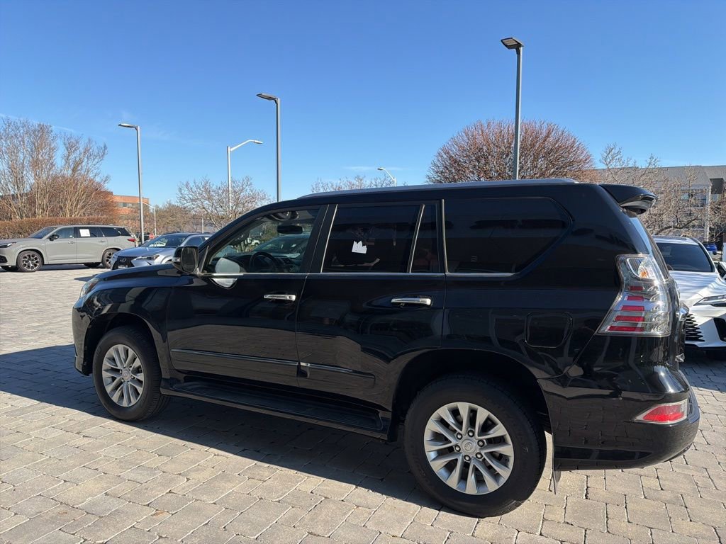 Used 2016 Lexus GX 460 w/ Premium Package image 24