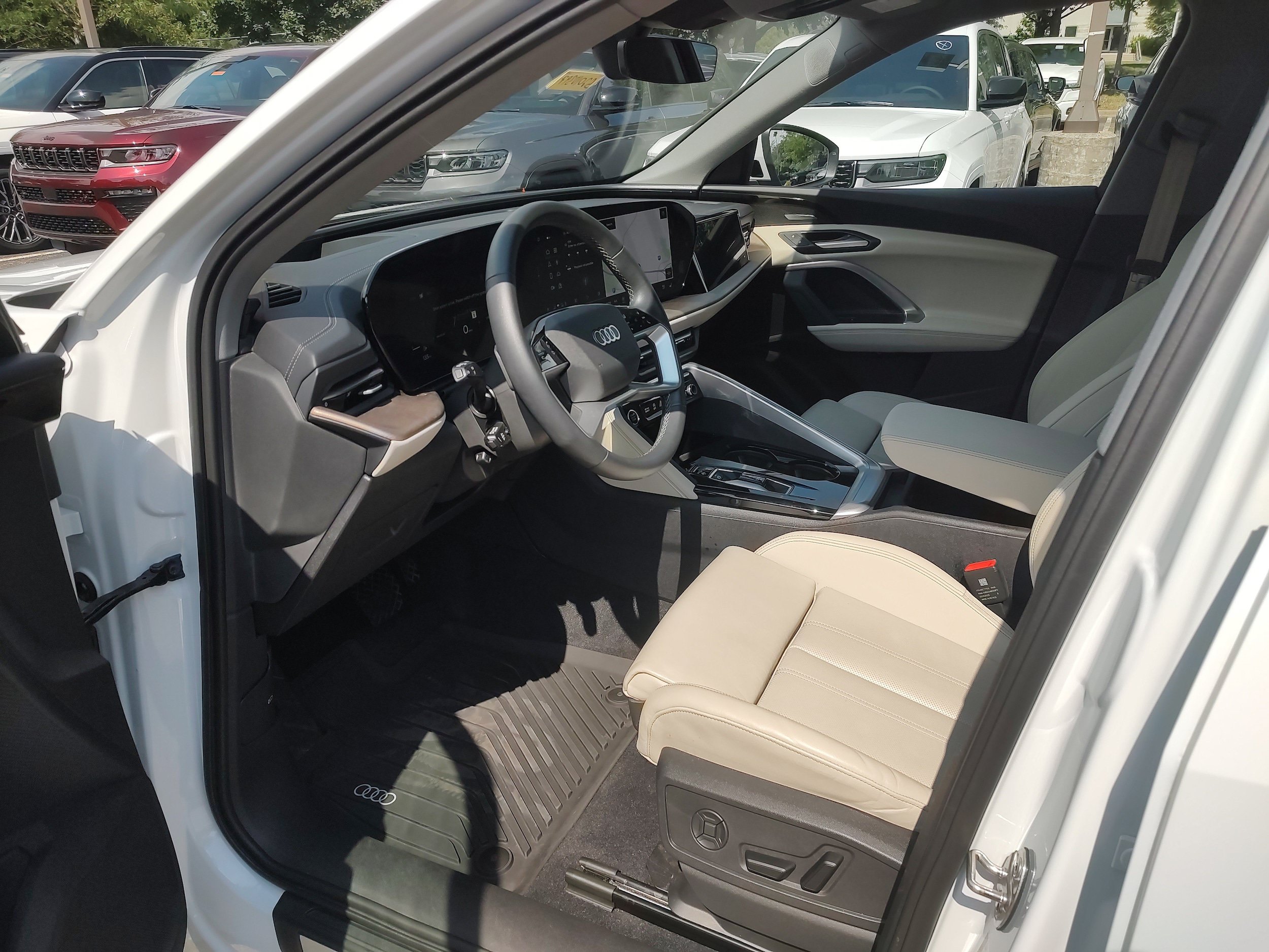 Used 2025 Audi Q5 Prestige AWD/4WD image 8