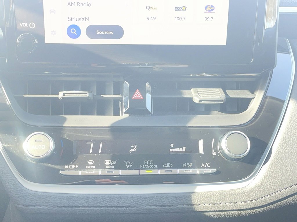 Used 2024 Toyota Corolla Cross LE image 31