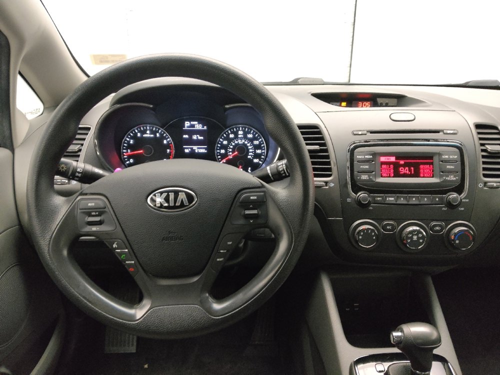 Used 2017 Kia Forte LX image 22