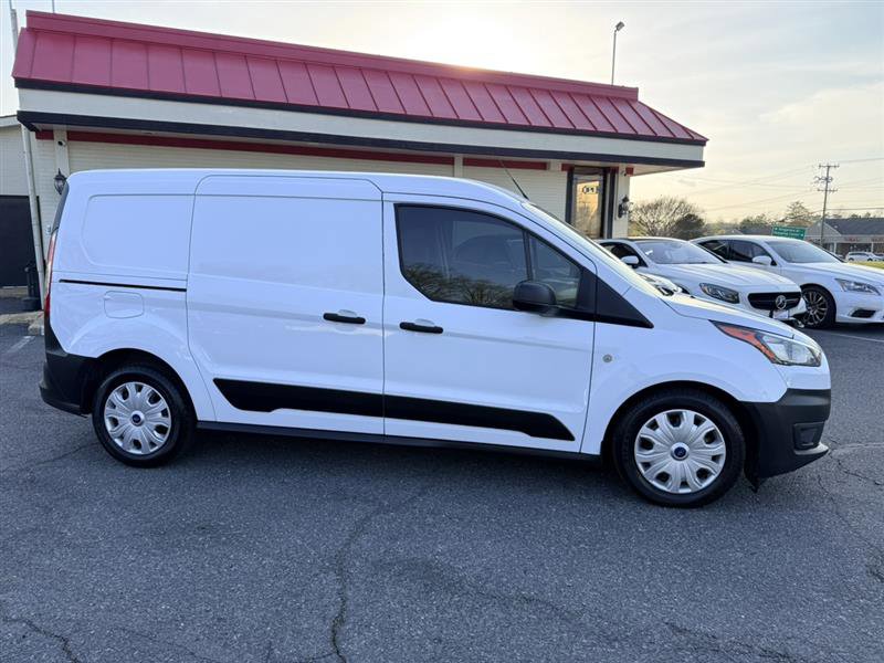 Used 2022 Ford Transit Connect XL image 4