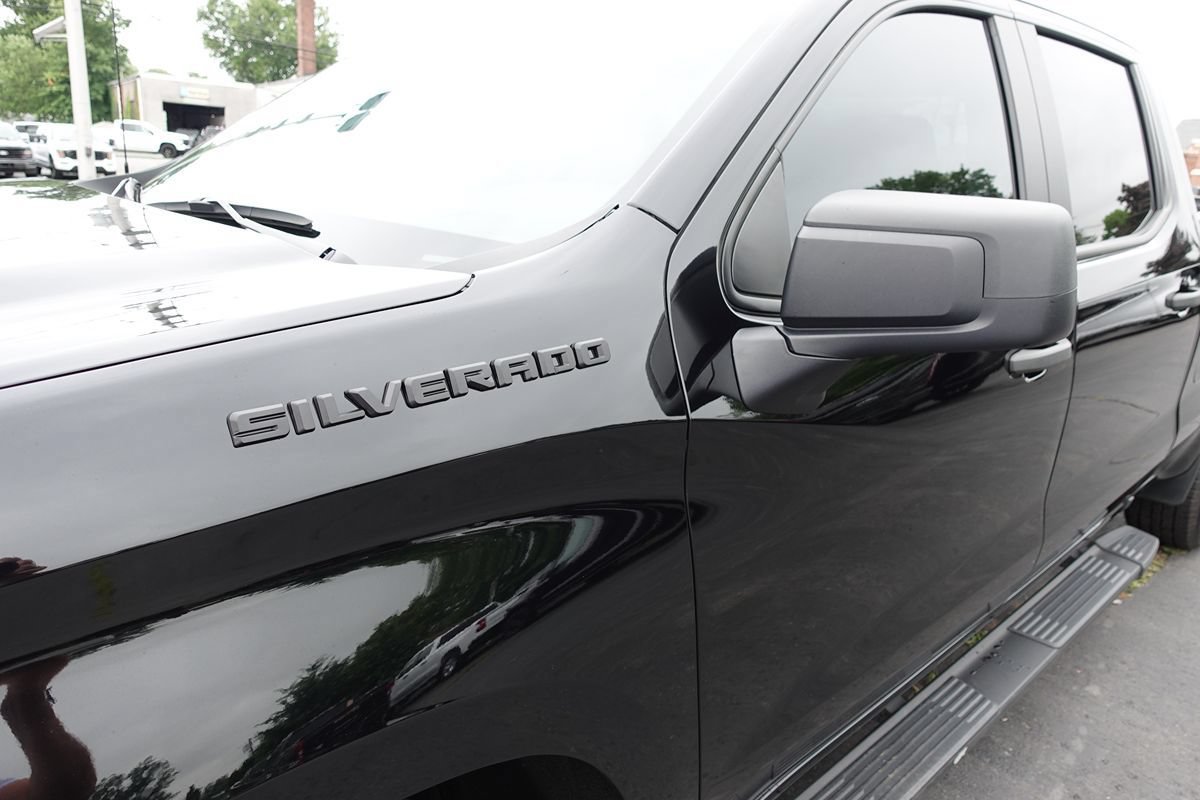 Used 2024 Chevrolet Silverado 1500 Custom AWD/4WD image 7