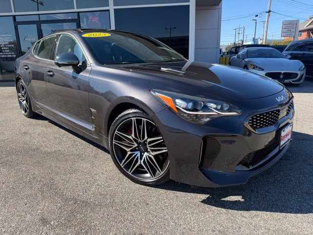 Used 2023 Kia Stinger GT2 AWD/4WD image 2
