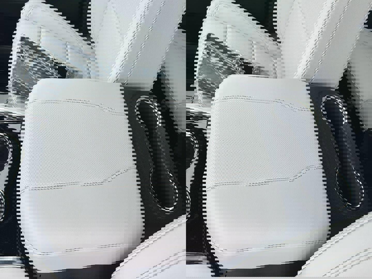 New 2026 Chevrolet Suburban Premier image 19