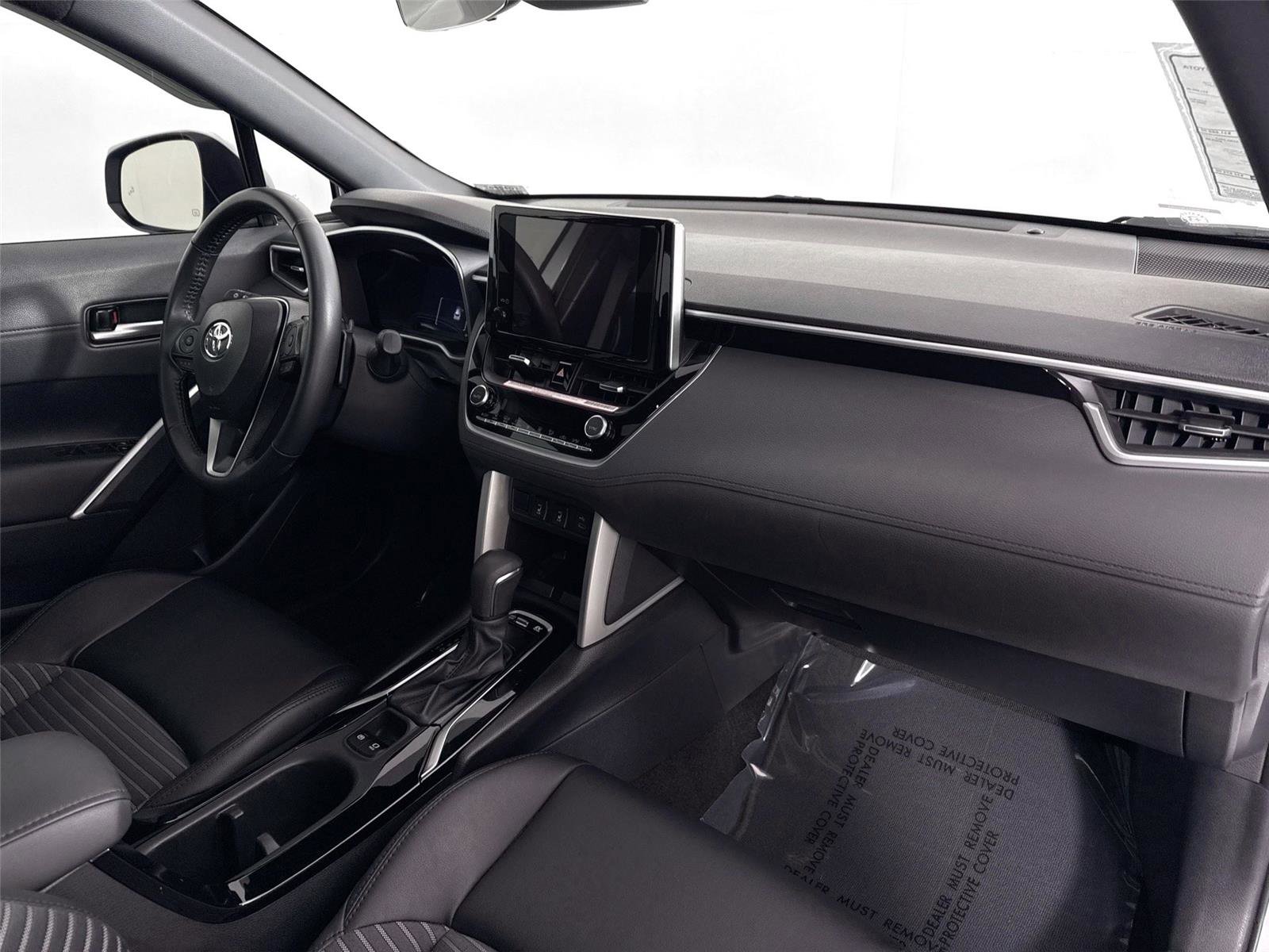 Used 2024 Toyota Corolla Cross XSE w/ Convenience Package image 45