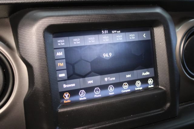 Used 2018 Jeep Wrangler Unlimited Sport S AWD/4WD image 18