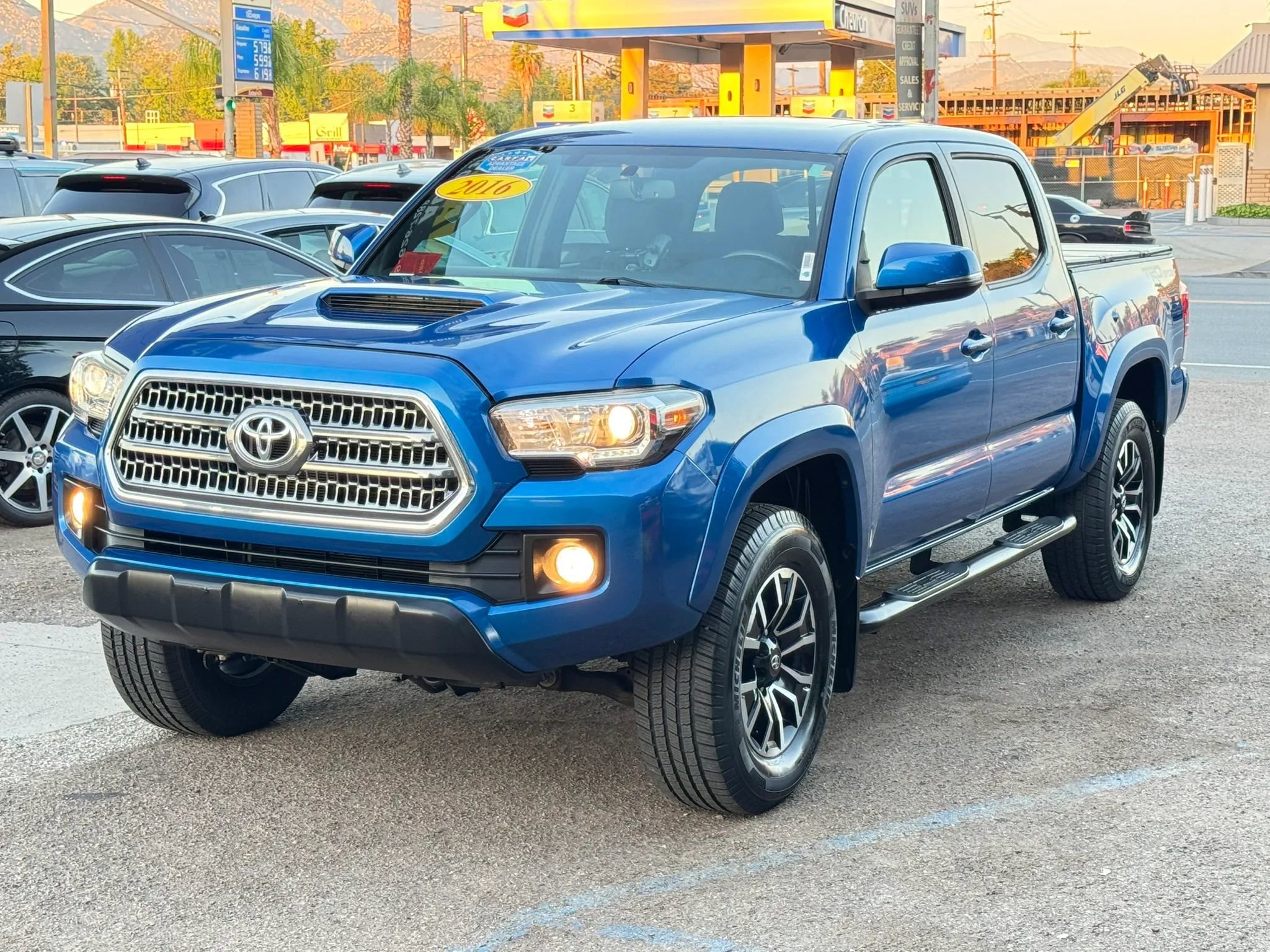 Used 2016 Toyota Tacoma TRD Sport RWD image 6