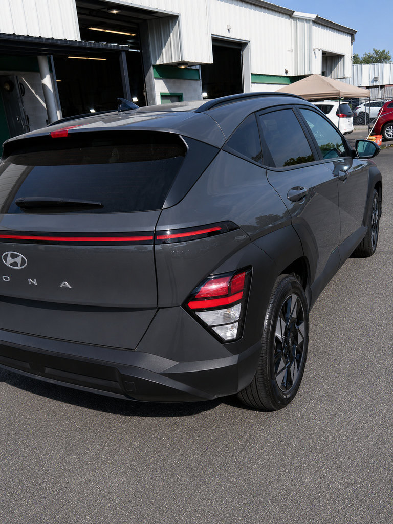 Used 2025 Hyundai Kona SEL FWD image 5