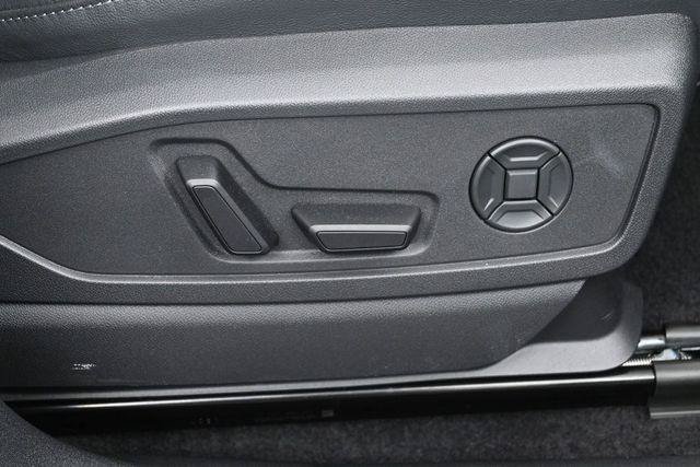 Certified 2025 Audi Q5 Premium w/ Convenience Package AWD/4WD image 36