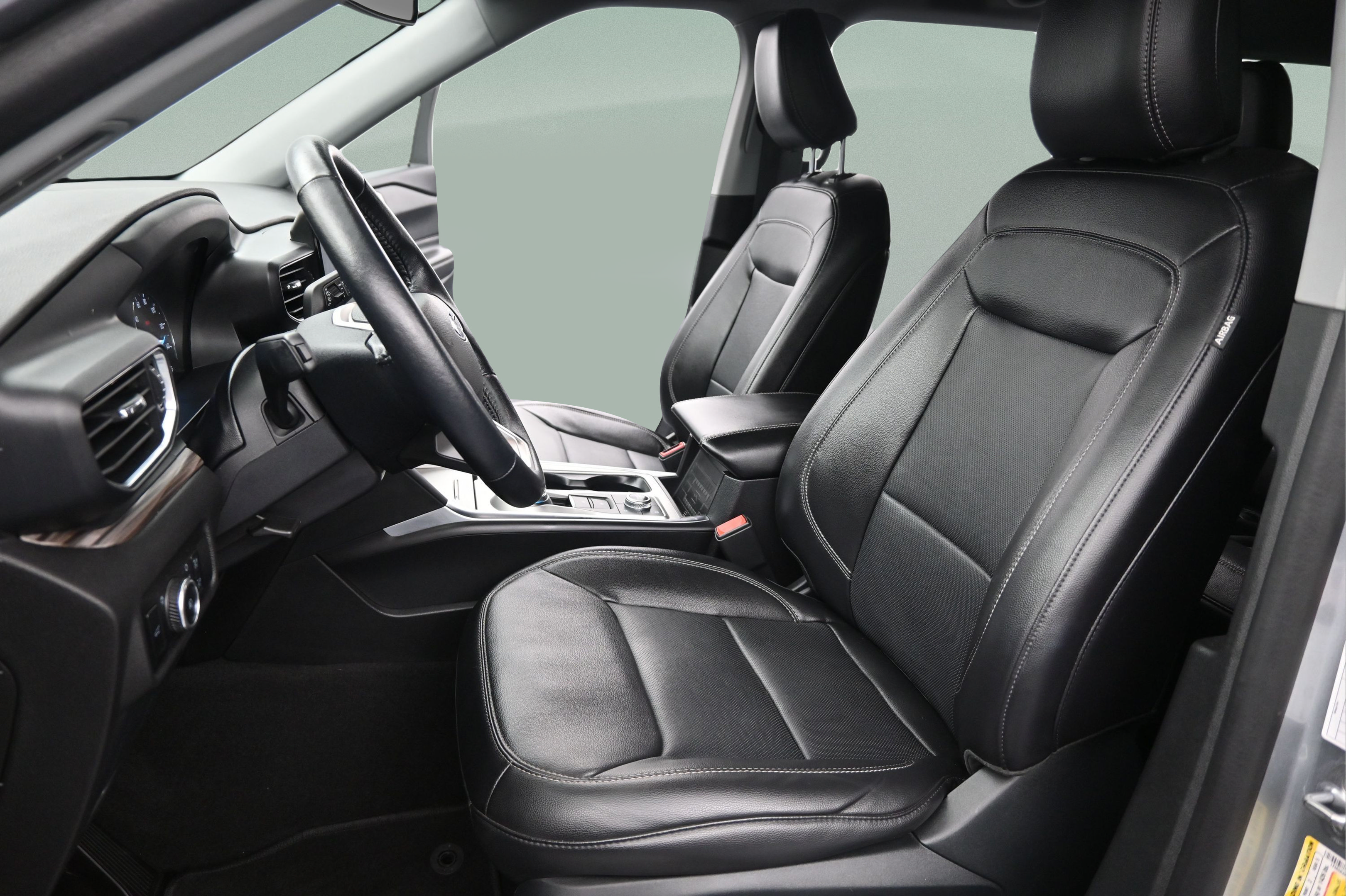 Used 2023 Ford Explorer Limited AWD/4WD image 22