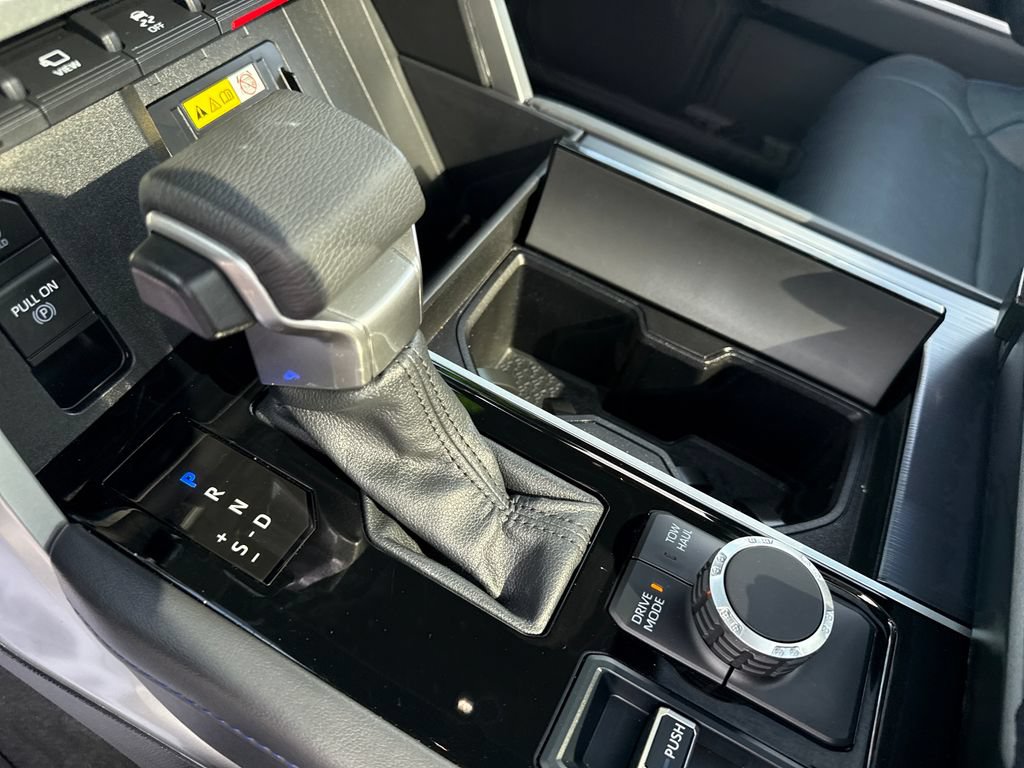 Used 2024 Toyota Tundra Platinum AWD/4WD image 28