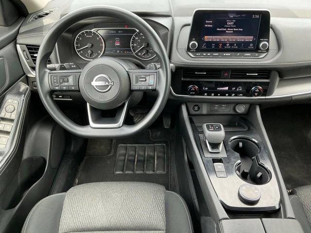 Used 2024 Nissan Rogue SV AWD/4WD image 16