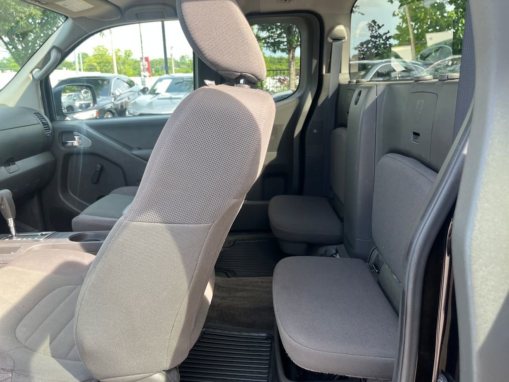 Used 2015 Nissan Frontier S RWD image 26
