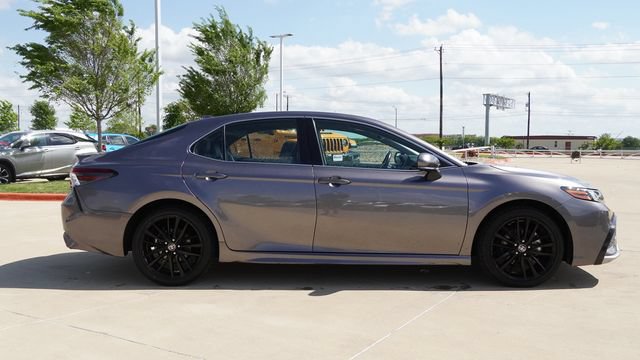 Used 2024 Toyota Camry XSE FWD image 10