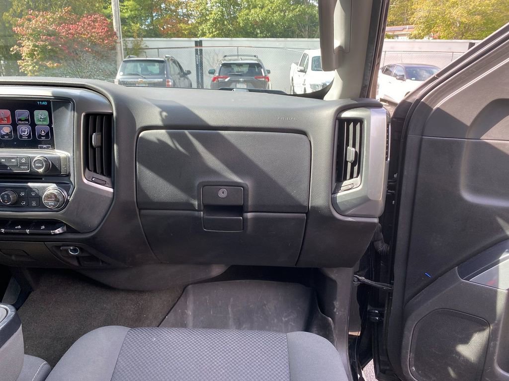 Used 2018 Chevrolet Silverado 1500 LT w/ All Star Edition image 30