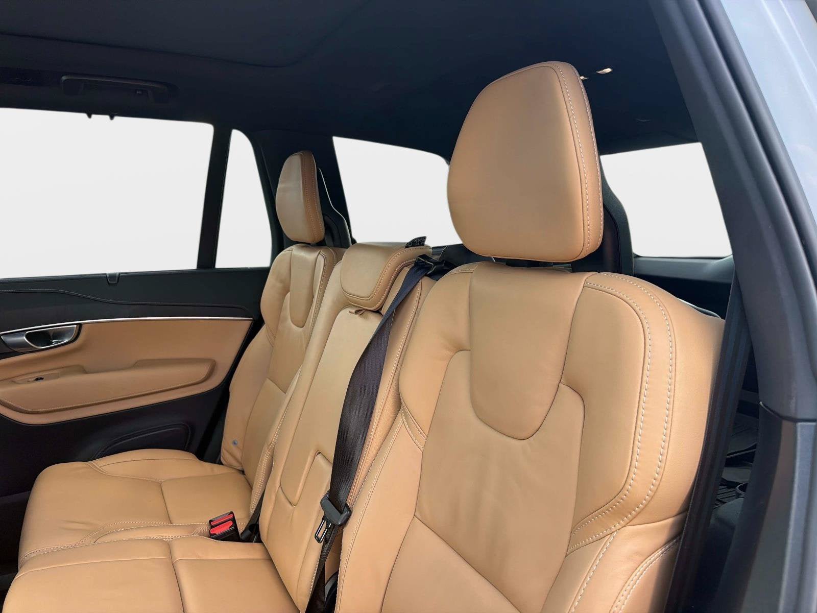 Used 2024 Volvo XC90 T8 Ultimate w/ Protection Package Premier AWD/4WD image 14