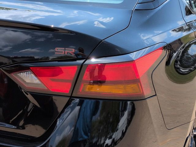 Used 2025 Nissan Altima 2.5 SR image 14