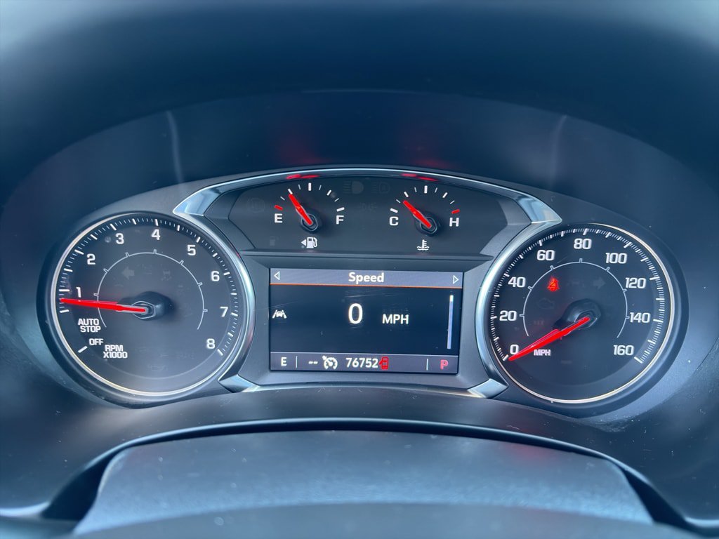 Used 2023 GMC Terrain AT4 AWD/4WD image 9