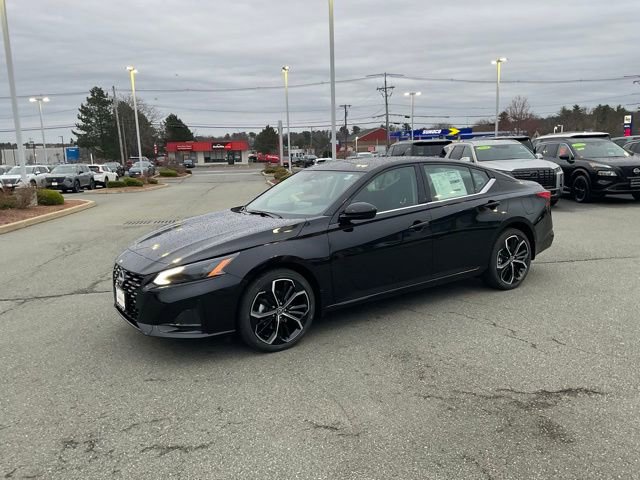 New 2026 Nissan Altima 2.5 SR image 3