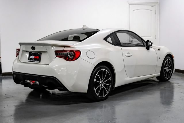 Used 2020 Toyota 86 RWD image 9