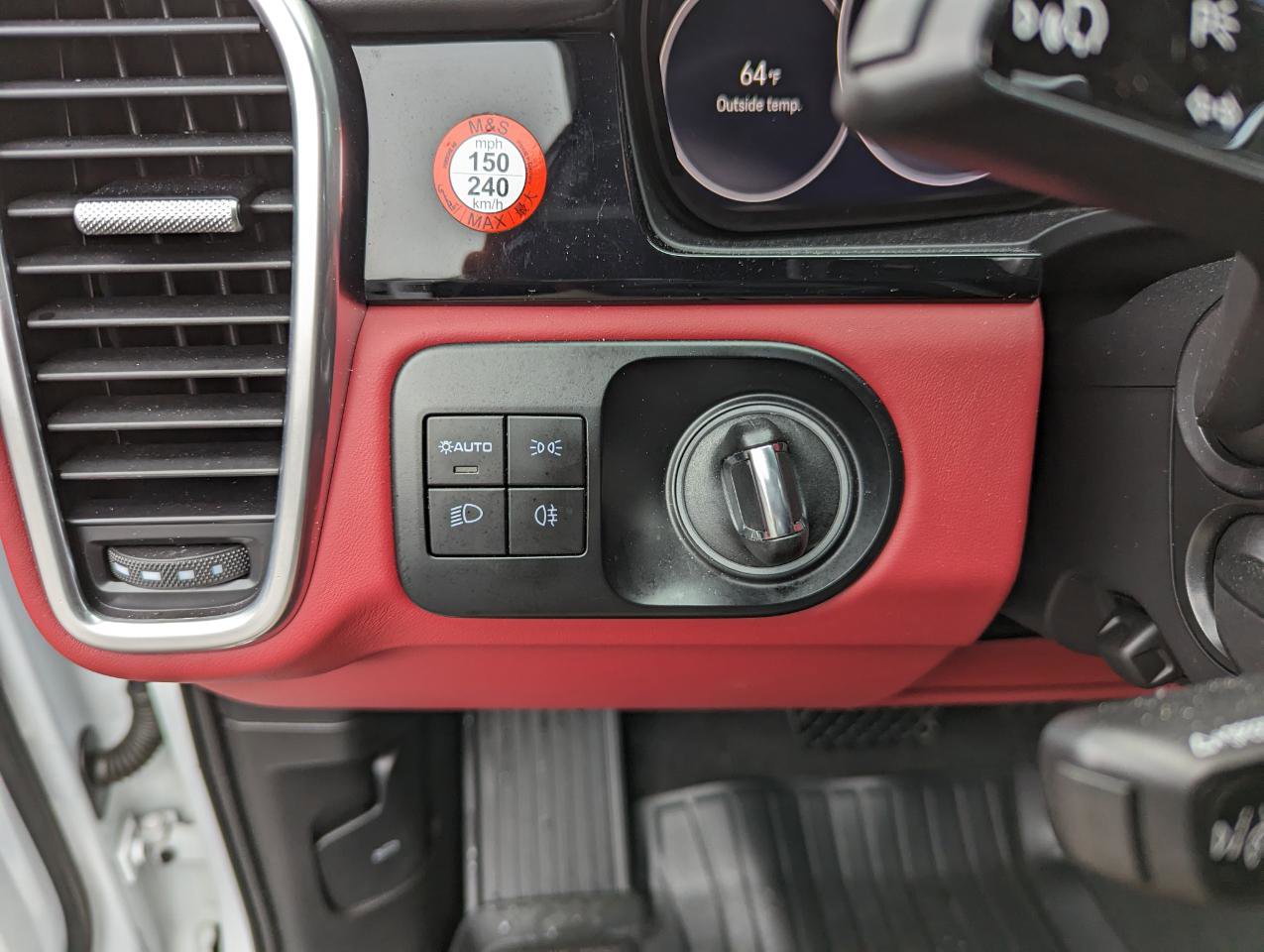 Used 2023 Porsche Cayenne Platinum Edition image 15