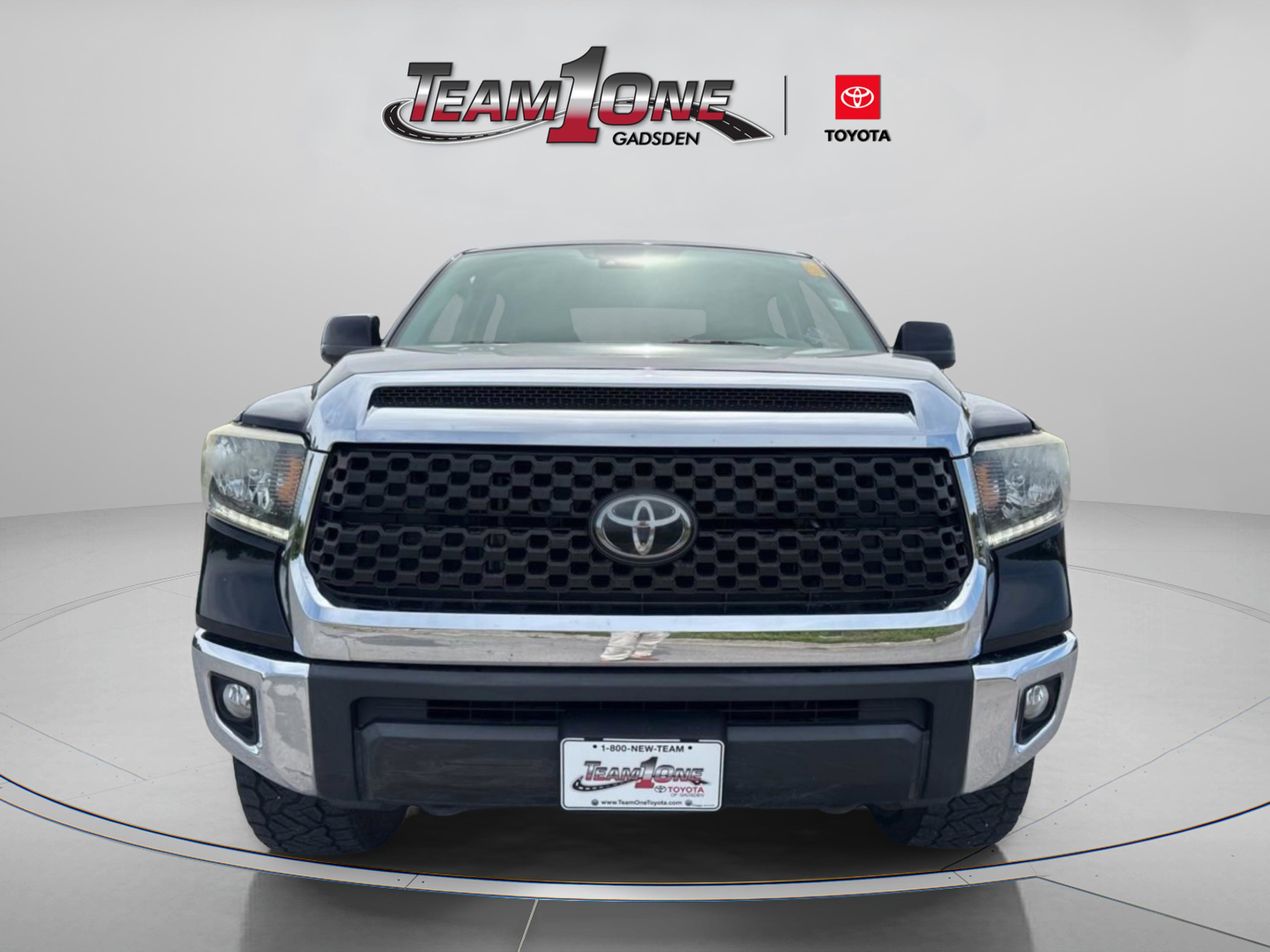 Used 2020 Toyota Tundra SR5 w/ SR5 Leather Package AWD/4WD image 4