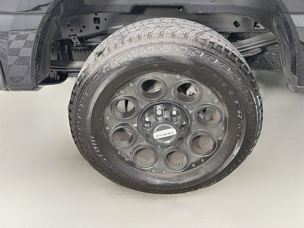 New 2026 Ford F250 XLT w/ XLT Premium Package image 32