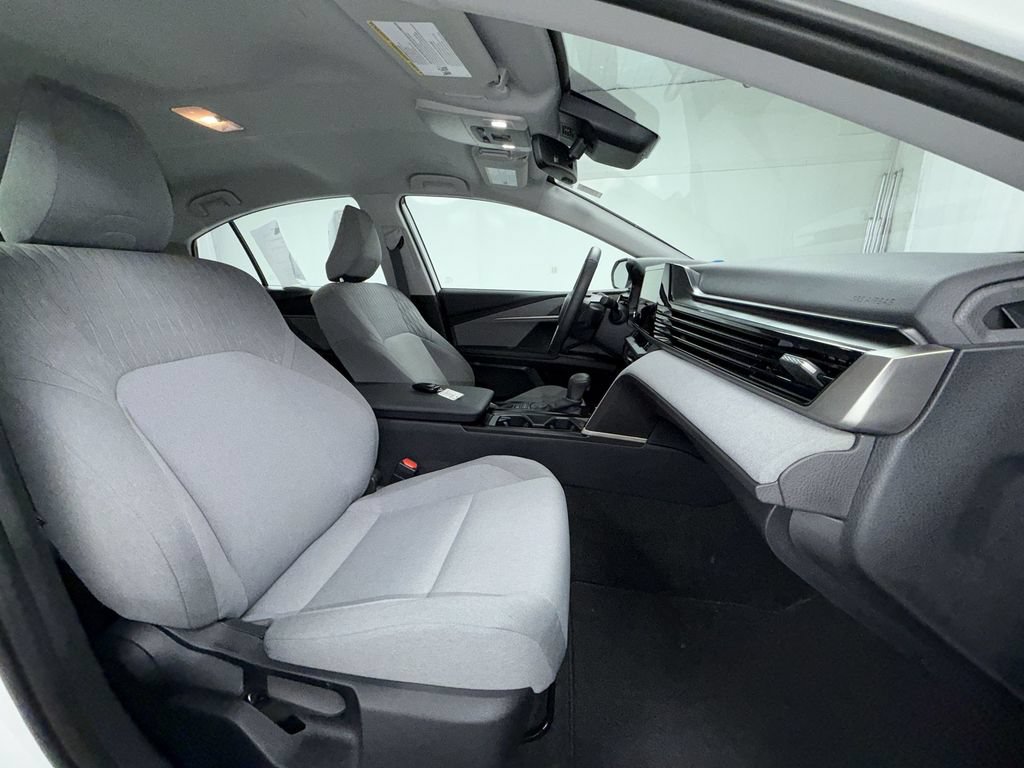 Used 2025 Toyota Camry LE w/ Convenience Package AWD/4WD image 16