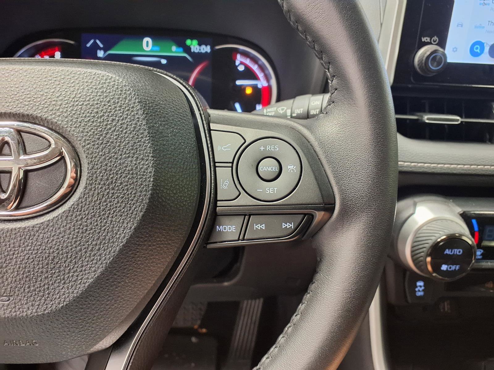 Used 2025 Toyota RAV4 XLE Premium FWD image 20