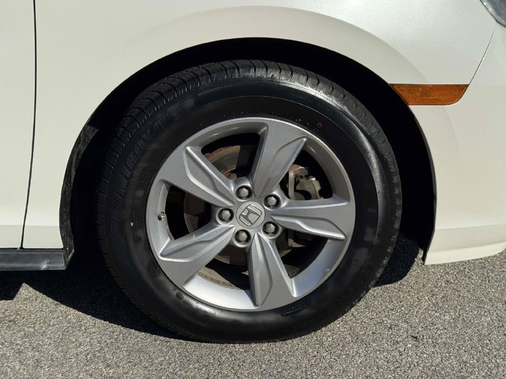 Used 2018 Honda Odyssey EX image 27