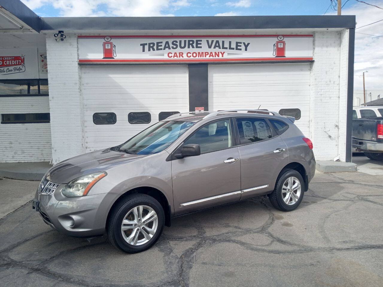 Used 2015 Nissan Rogue S w/ Convenience Package