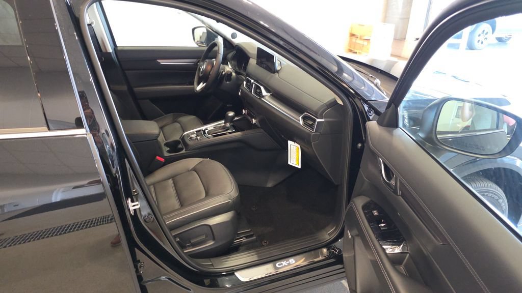Used 2025 MAZDA CX-5 AWD 2.5 S w/ Premium Plus Pkg image 17