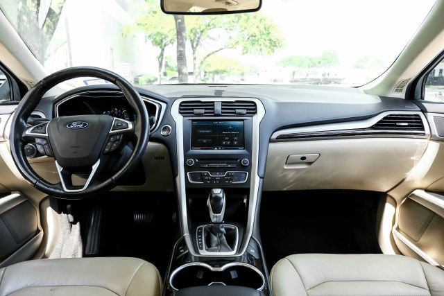 Used 2016 Ford Fusion SE w/ Equipment Group 502A image 19