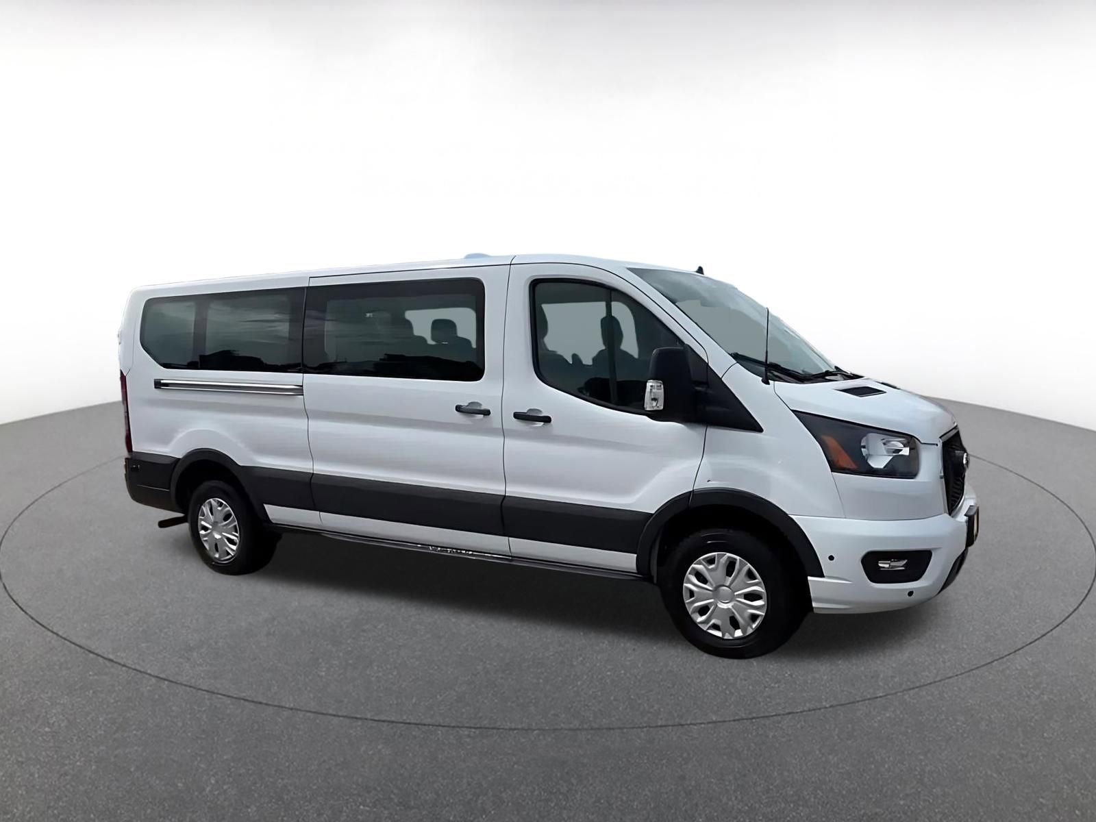 Used 2024 Ford Transit 350 XLT RWD image 2