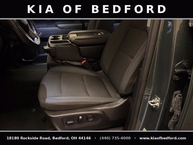 Used 2025 Chevrolet Silverado 1500 LT AWD/4WD image 13