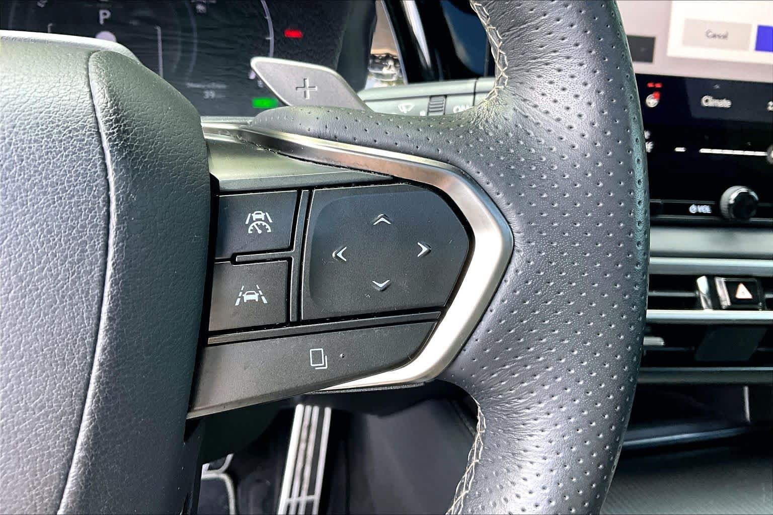 Used 2024 Lexus RX 500h F Sport w/ Convenience Package AWD/4WD image 24