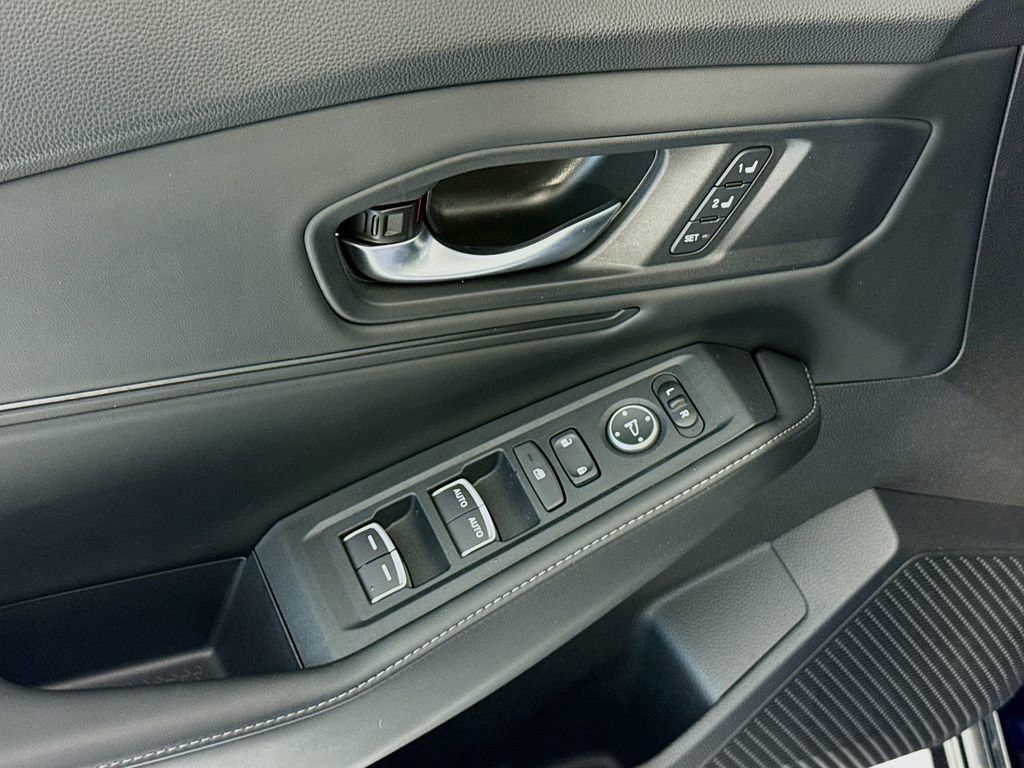 Certified 2025 Honda Accord Sport image 23