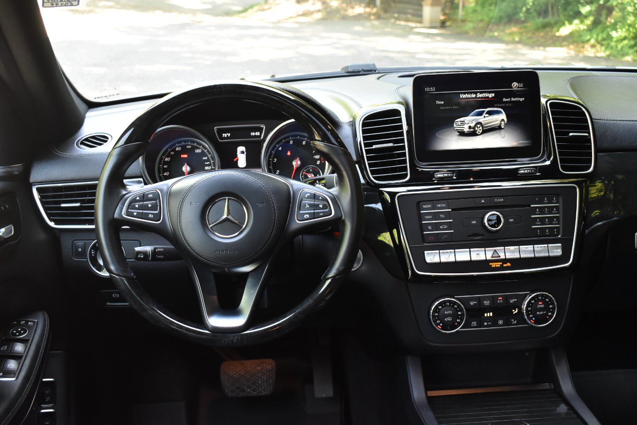 Used 2019 Mercedes-Benz GLS 550 4MATIC w/ Driver Assistance Package image 26