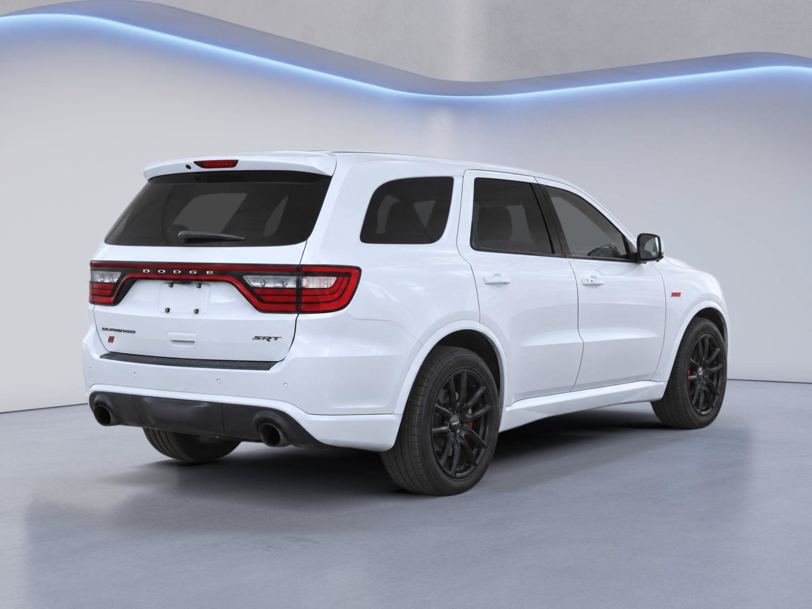 Used 2018 Dodge Durango SRT w/ Technology Group AWD/4WD image 3