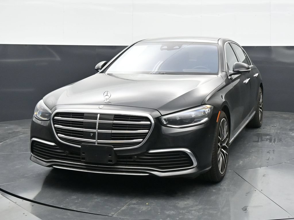 Used 2024 Mercedes-Benz S 580 4MATIC Sedan image 3