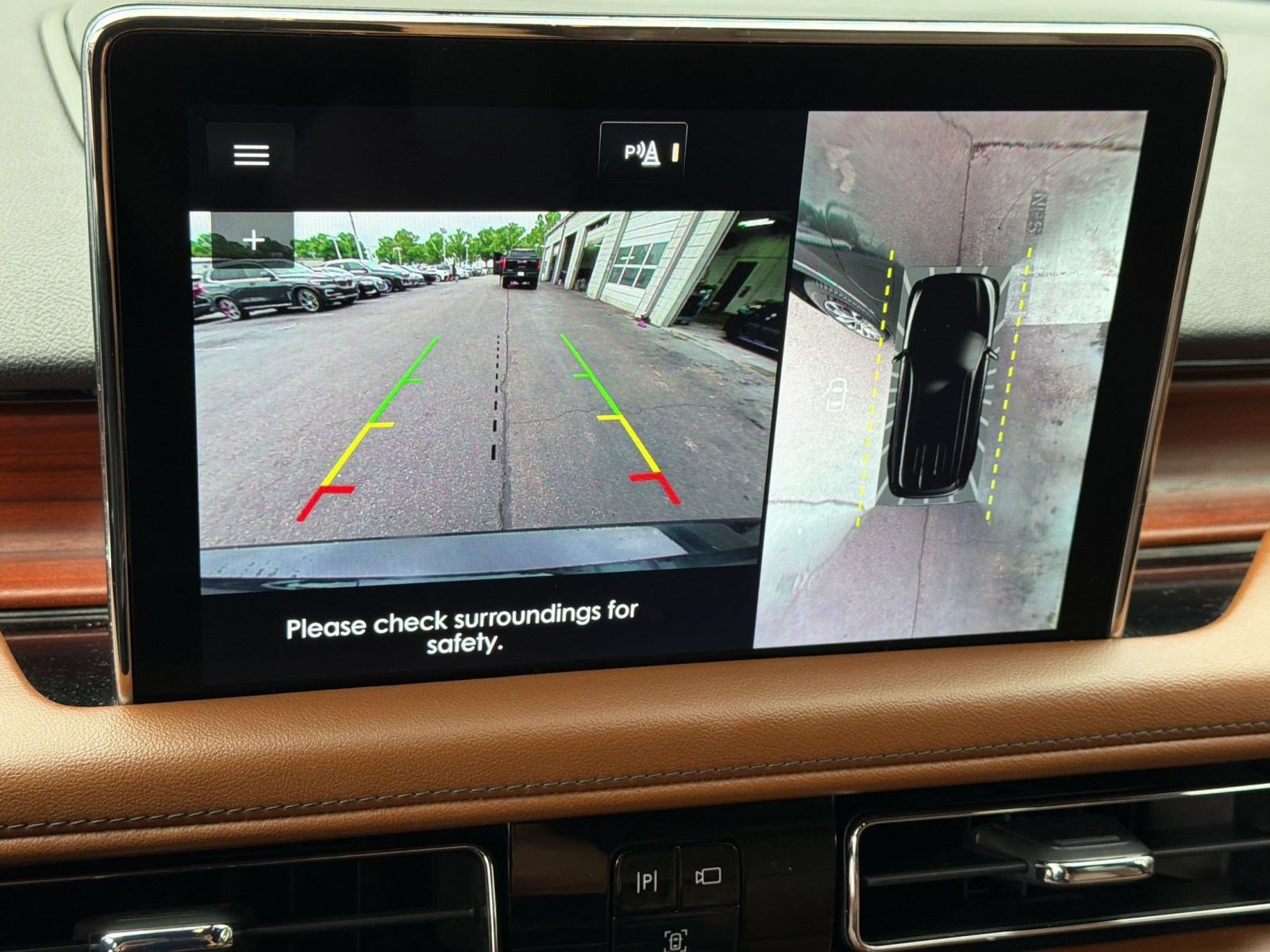 Used 2022 Lincoln Aviator Grand Touring w/ Equipment Group 301A AWD/4WD image 19