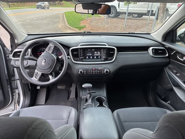 Used 2019 Kia Sorento L FWD image 11