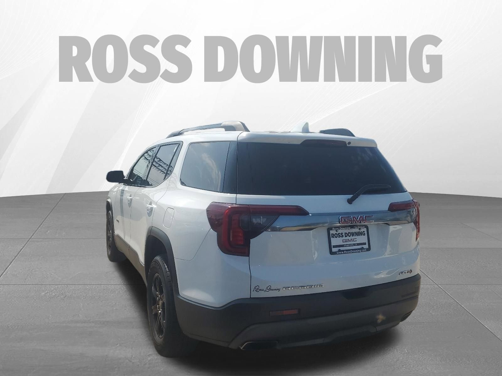 Used 2022 GMC Acadia AT4 w/ Technology Package AWD/4WD image 6