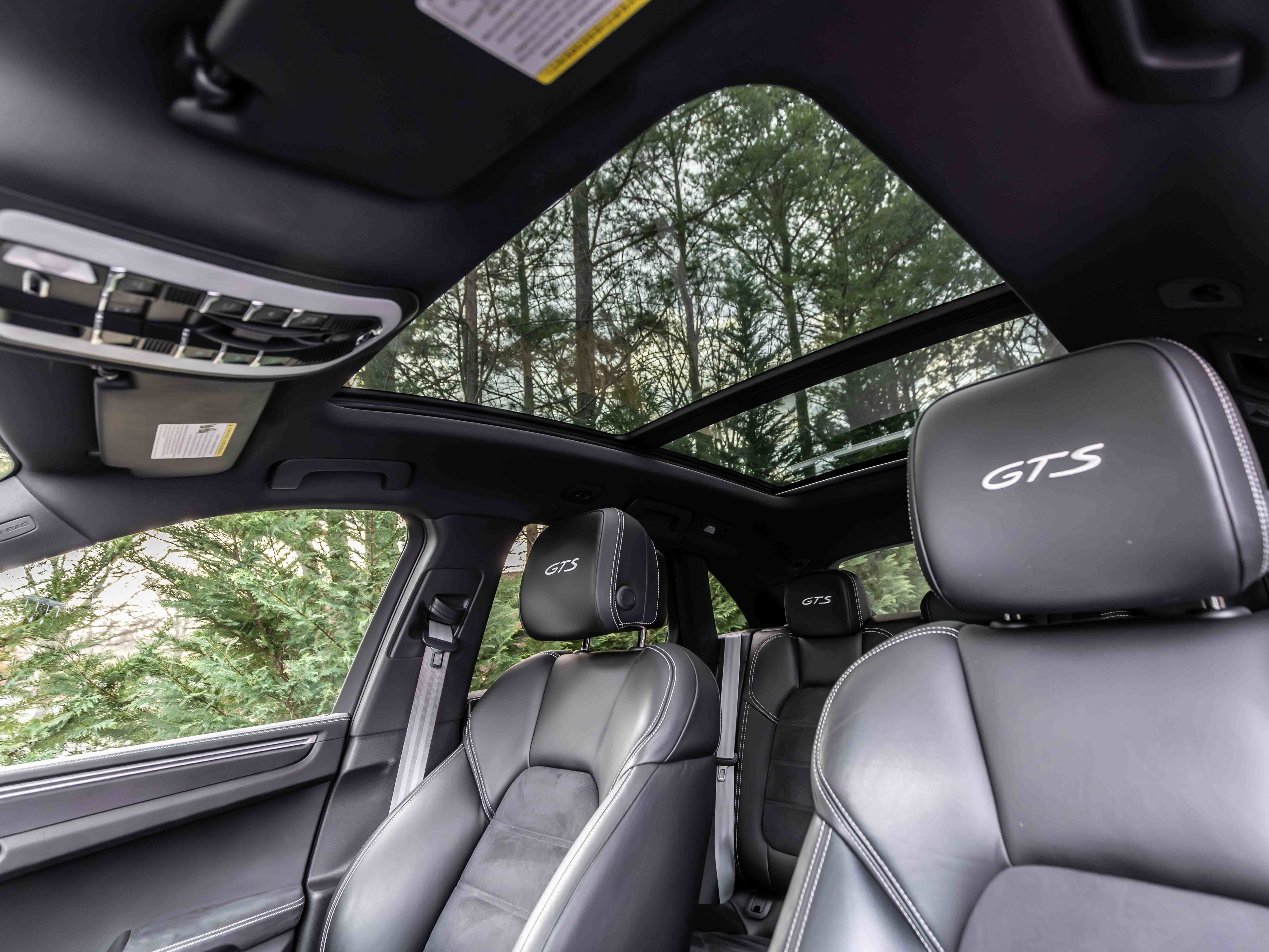 Used 2017 Porsche Macan GTS AWD/4WD image 12