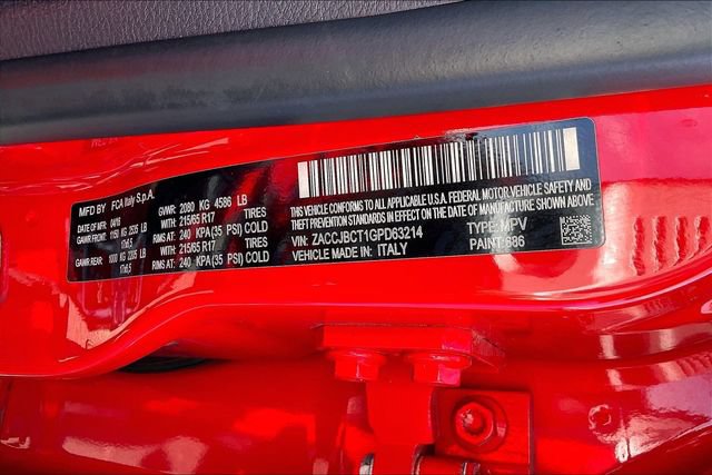 Used 2016 Jeep Renegade Trailhawk AWD/4WD image 36