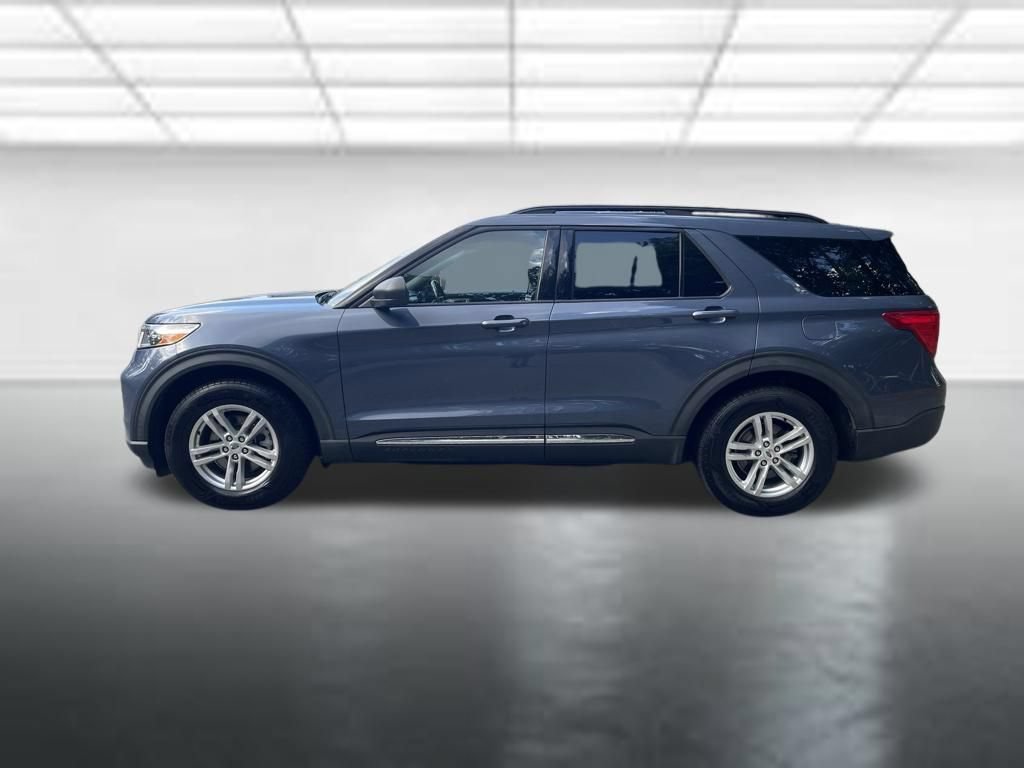 Used 2021 Ford Explorer XLT RWD image 2