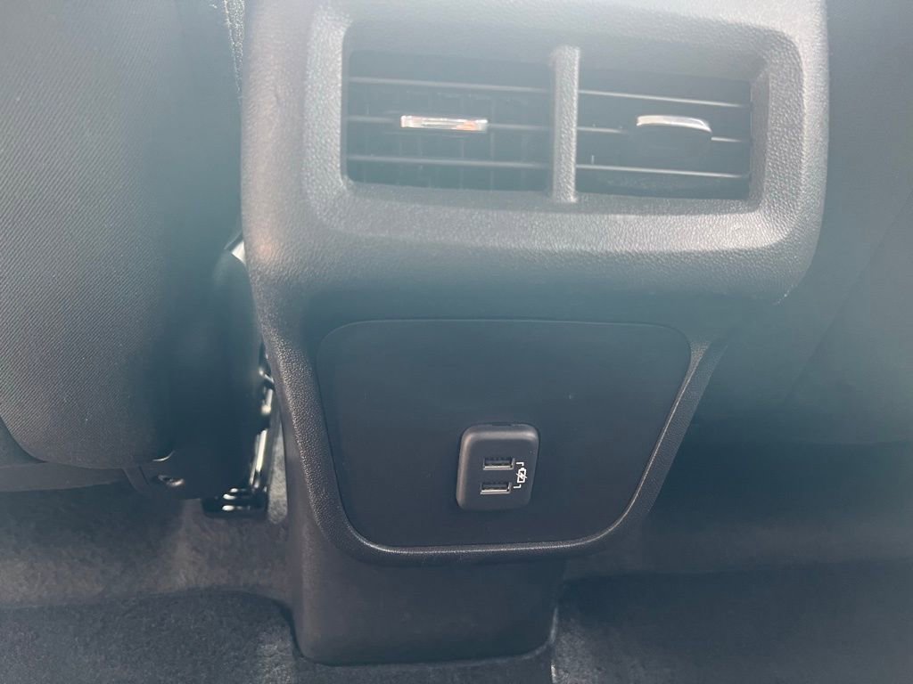 Used 2024 Chevrolet Equinox LT image 18