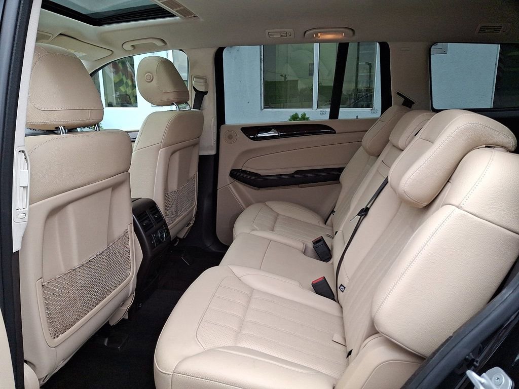Used 2017 Mercedes-Benz GLS 450 GLS 450 4MATIC SUV image 8