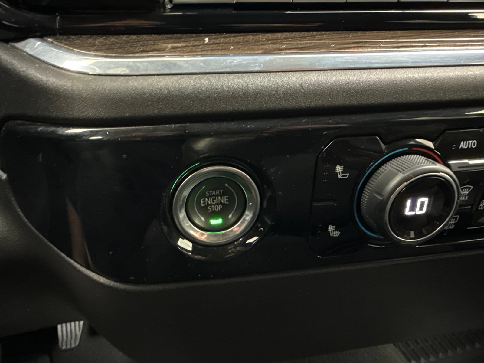 Used 2023 Chevrolet Silverado 1500 LT AWD/4WD image 22